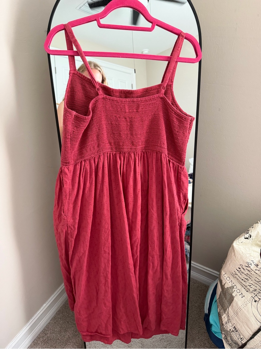 Old Navy Ribbed Dress in Raspberry - Picture 7 of 7